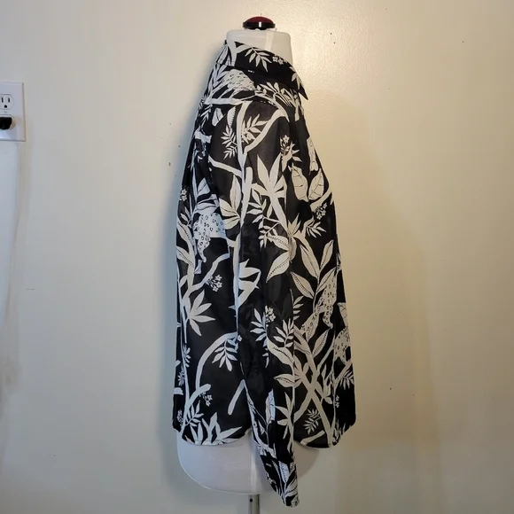 Talbots (Women's MP) Long sleeve Button down Semi-sheer "Tropical Panther" Top - Picture 7 of 11